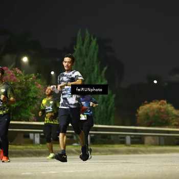 Runner Photo 6655245