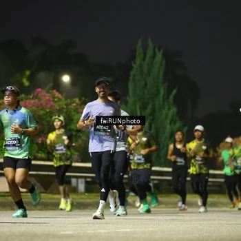 Runner Photo 6656011