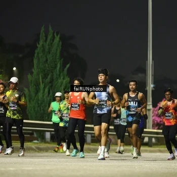 Runner Photo 6656128