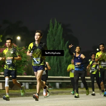Runner Photo 6656421