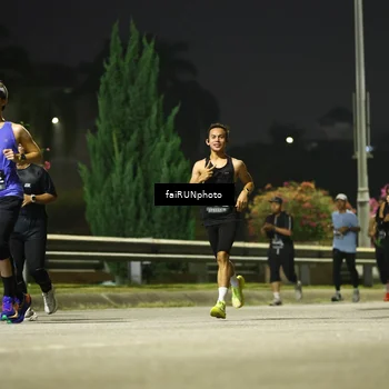 Runner Photo 6656778