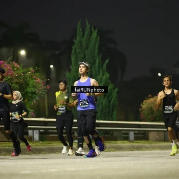 Runner Photo 6656819