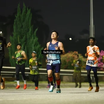 Runner Photo 6657502
