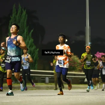 Runner Photo 6657605