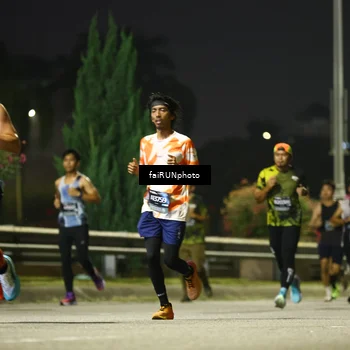 Runner Photo 6657785