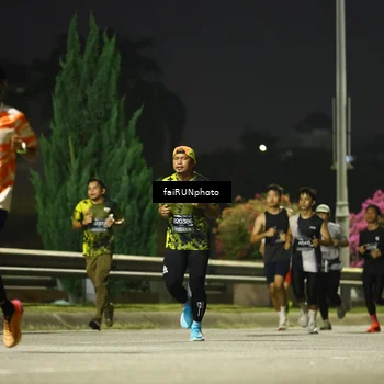 Runner Photo 6657799