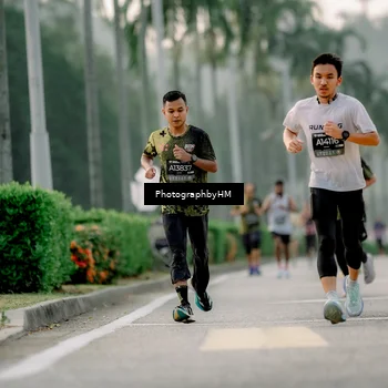 Runner Photo 6658193