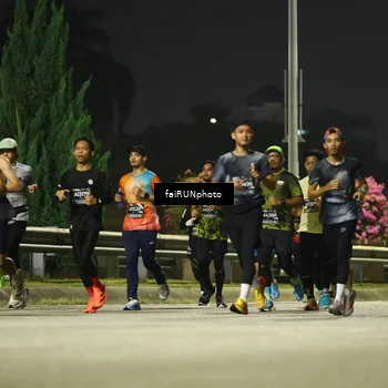 Runner Photo 6658215