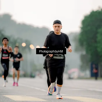 Runner Photo 6658221