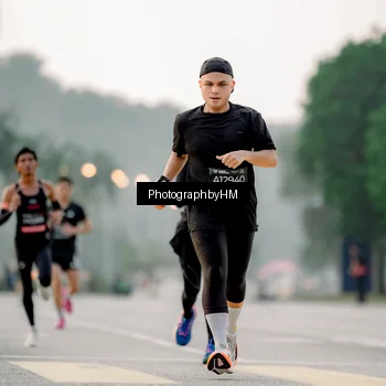 Runner Photo 6658224
