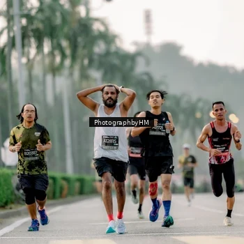 Runner Photo 6658268