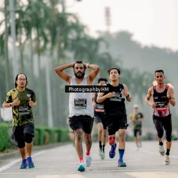 Runner Photo 6658270