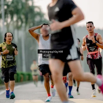 Runner Photo 6658280