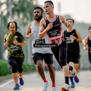 Runner Photo 6658288