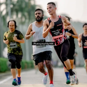 Runner Photo 6658290