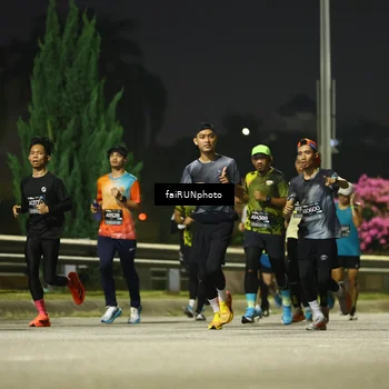 Runner Photo 6658363