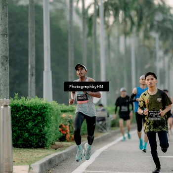 Runner Photo 6658391