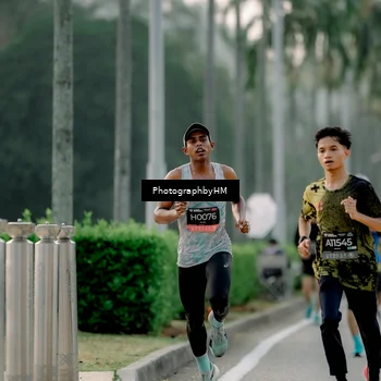 Runner Photo 6658399