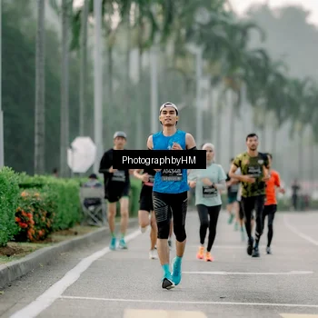 Runner Photo 6658407