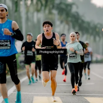 Runner Photo 6658416