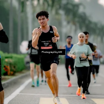 Runner Photo 6658422