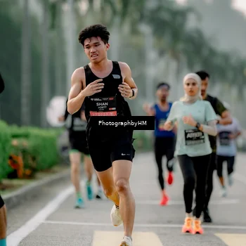 Runner Photo 6658423