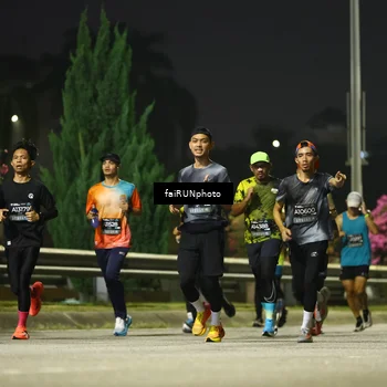 Runner Photo 6658427