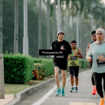 Runner Photo 6658435