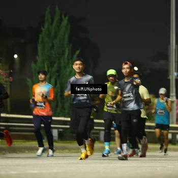 Runner Photo 6658442