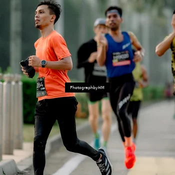 Runner Photo 6658446