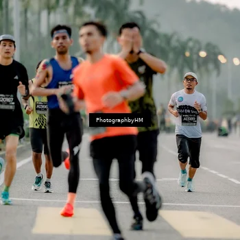 Runner Photo 6658452