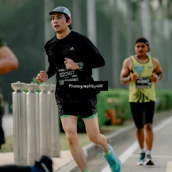 Runner Photo 6658453