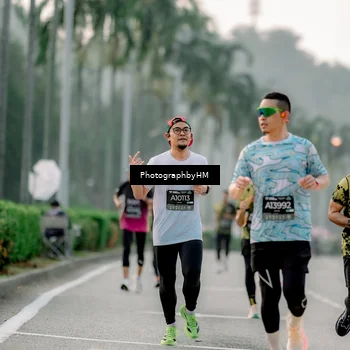 Runner Photo 6658495