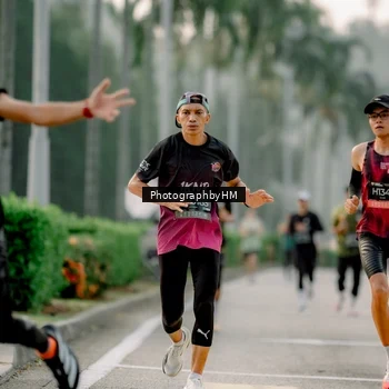 Runner Photo 6658538