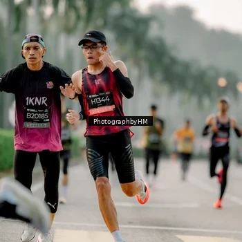 Runner Photo 6658545
