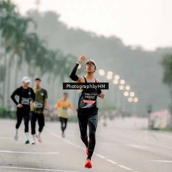 Runner Photo 6658561