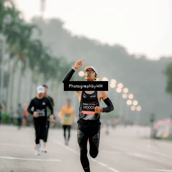 Runner Photo 6658565