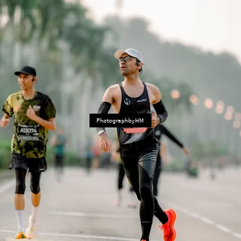 Runner Photo 6658585