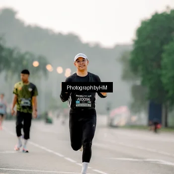 Runner Photo 6658612