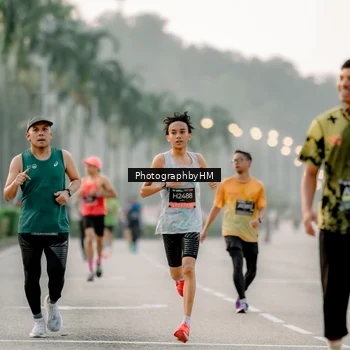 Runner Photo 6658632