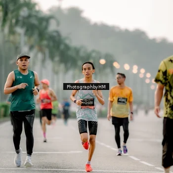 Runner Photo 6658635