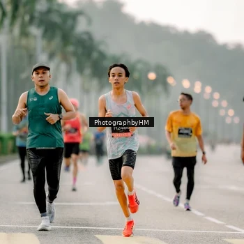 Runner Photo 6658637