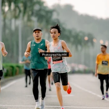 Runner Photo 6658639