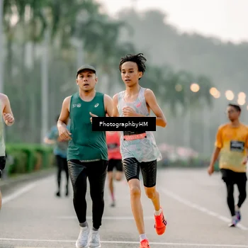 Runner Photo 6658642