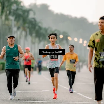 Runner Photo 6658648