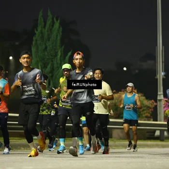 Runner Photo 6658653