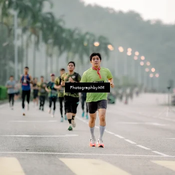 Runner Photo 6658699