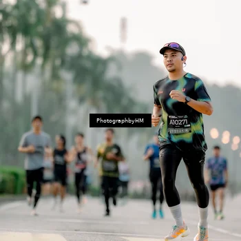 Runner Photo 6658722