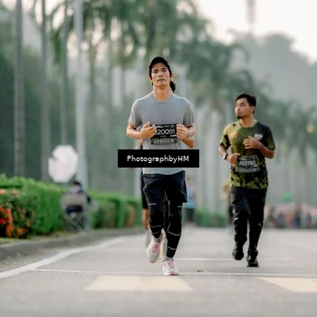 Runner Photo 6658723