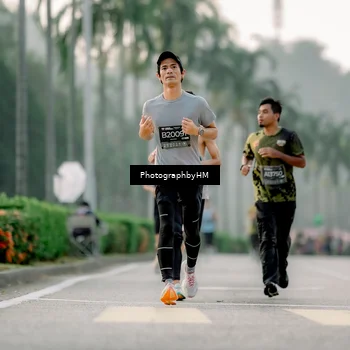 Runner Photo 6658738